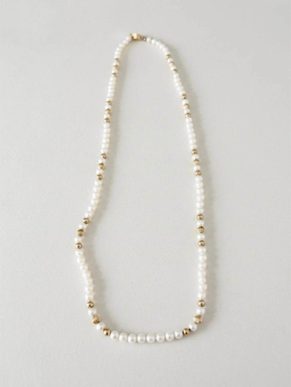 Classic Pearl necklace w/ Gold Beads - Picture 9 of 16